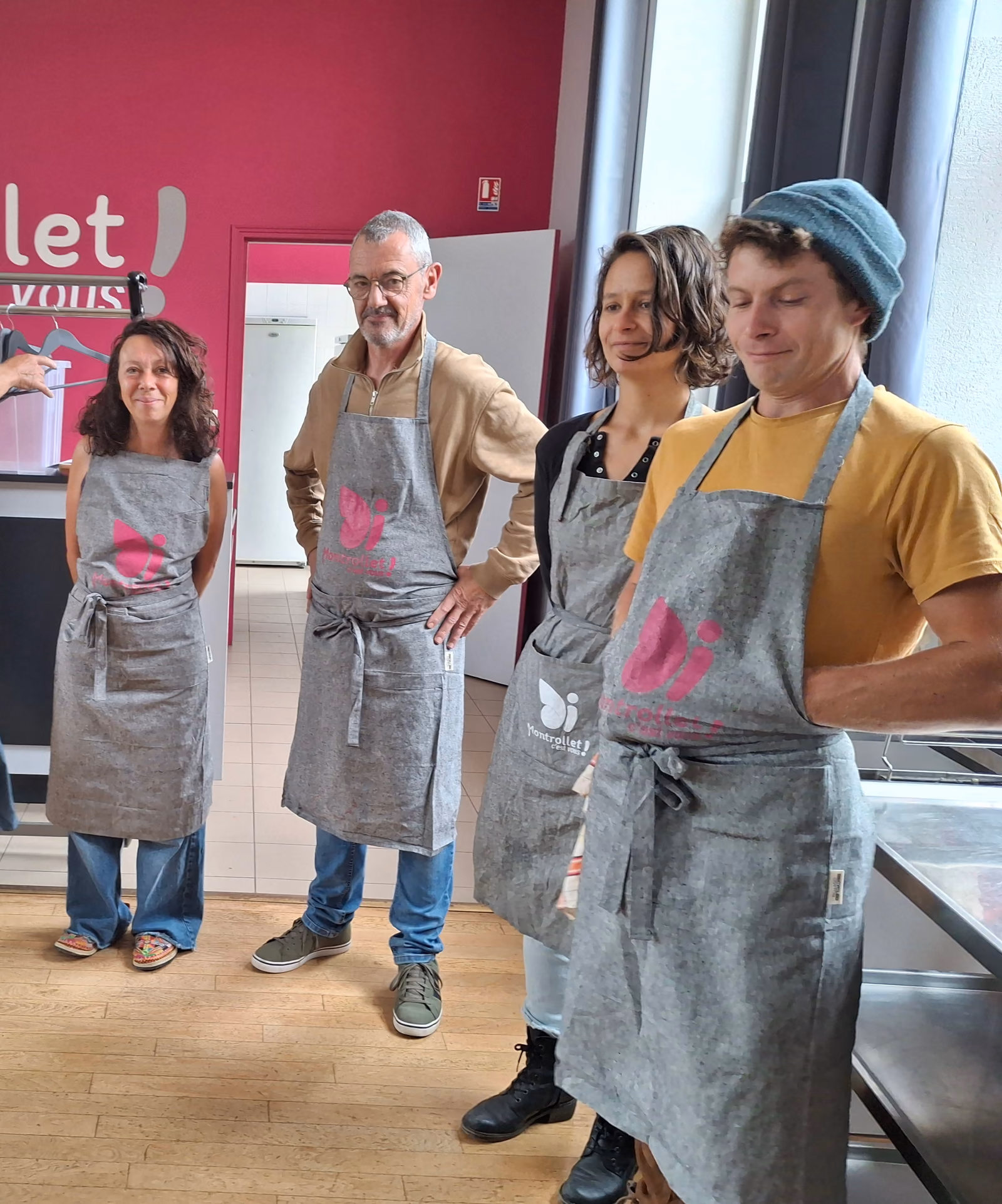Les participants de l’atelier en tablier